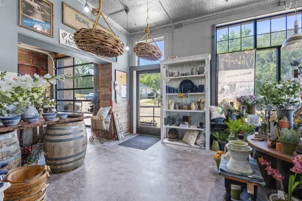 110 E Main Street, Cambridge, WI 53523