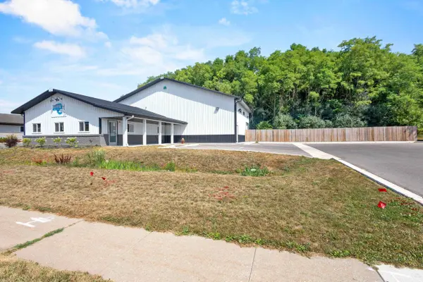 390 Progress Drive, Cottage Grove, WI 53527