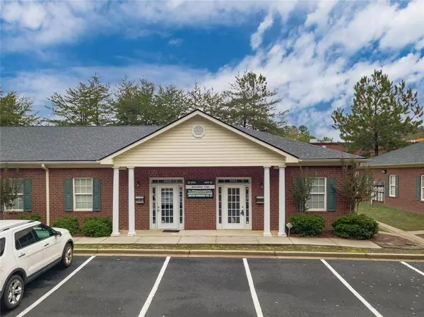 1844 Old Norcross RD, Lawrenceville, GA 30044