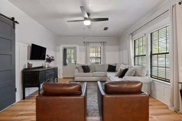 1713 Independence Avenue, Conway, AR 72034