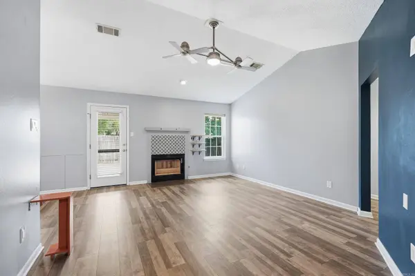900 Edgewood Drive, Bryant, AR 72022