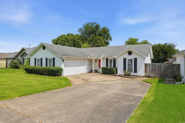 900 Edgewood Drive, Bryant, AR 72022
