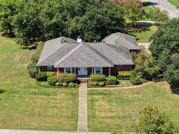 3009 Willow Run Drive, Conway, AR 72032