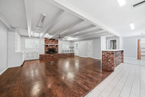 7 Meadowbrook, Conway, AR 72034