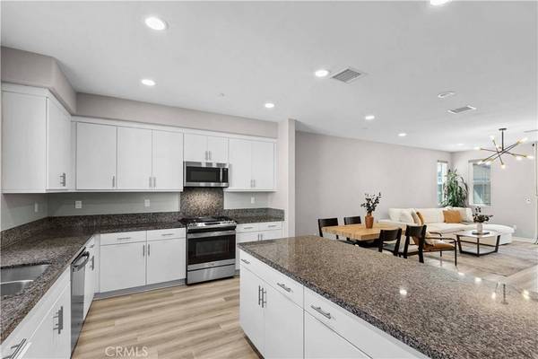 31257 Via Nubes, Temecula, CA 92592