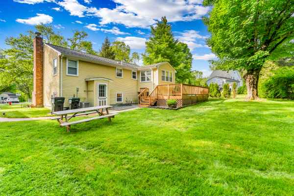 Norton, MA 02766-1112,2 Walker St