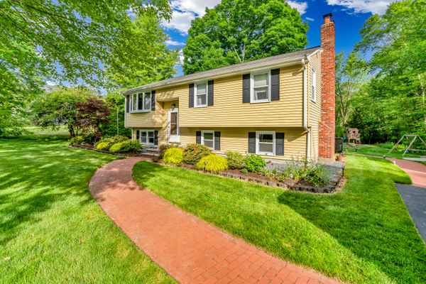 Norton, MA 02766-1112,2 Walker St