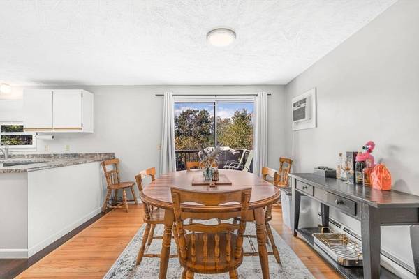 565 Blackstone St, Uxbridge, MA 01569