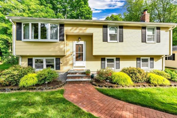 2 Walker St, Norton, MA 02766