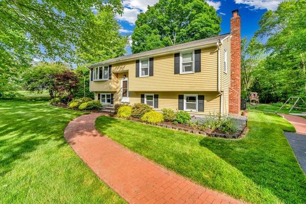 2 Walker St, Norton, MA 02766