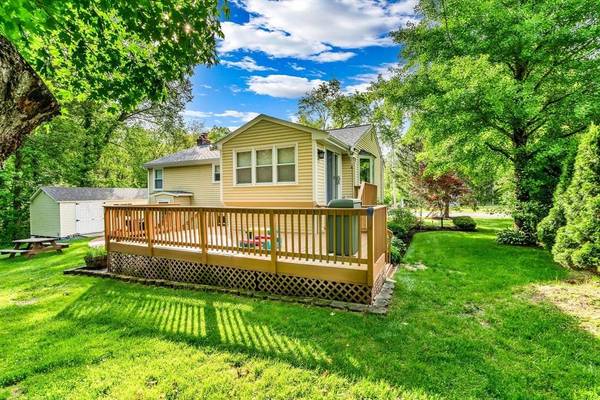 2 Walker St, Norton, MA 02766