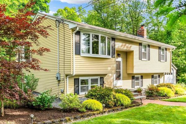 2 Walker St, Norton, MA 02766