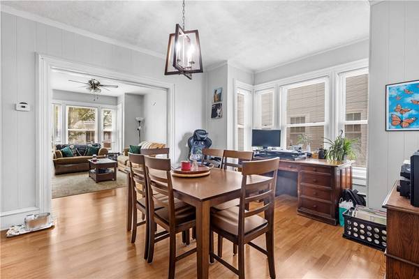 38 Vine ST, East Providence, RI 02914