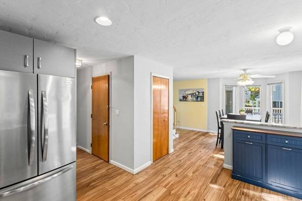 35 Pilgrim Village Rd #502, Taunton, MA 02780