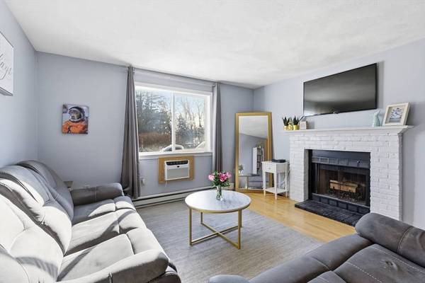 4 Erick Rd #90, Mansfield, MA 02048