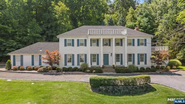 896 Olentangy RD, Franklin Lakes, NJ 07417