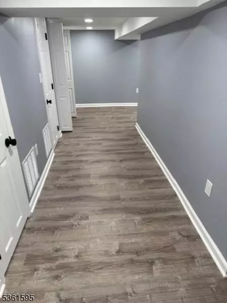 42 Parkway, Wallington Boro, NJ 07057