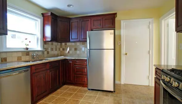 189 Greenwood Ave, Midland Park Boro, NJ 07432