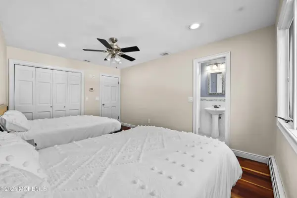 625 Greenwich Court, Toms River, NJ 08753