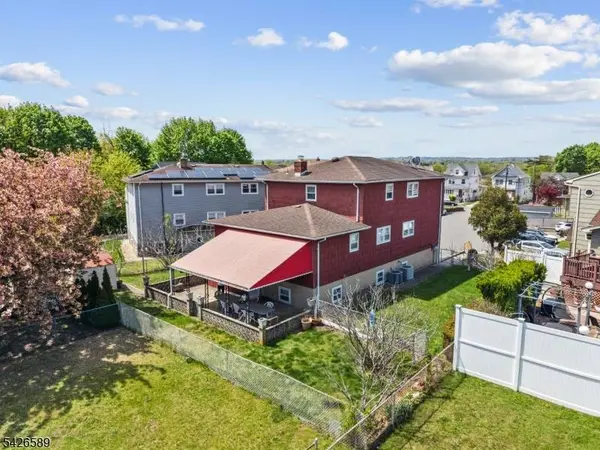 347 Manor Ct, Lyndhurst Twp., NJ 07071