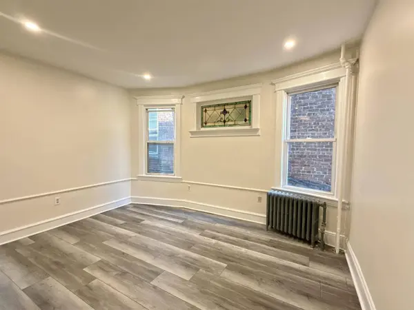 153 WEGMAN PARKWAY  #1, Jc Greenville, NJ 07305