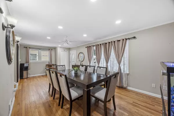 Saddle Brook, NJ 07663-5144,213 Colonial Ave