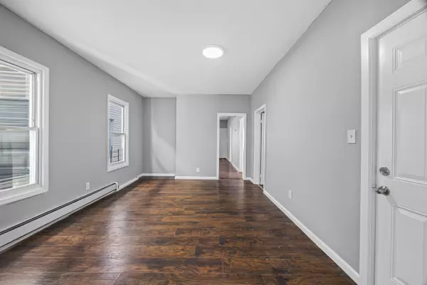 Paterson, NJ 07524-2792,69 Rosa Parks Blvd #3