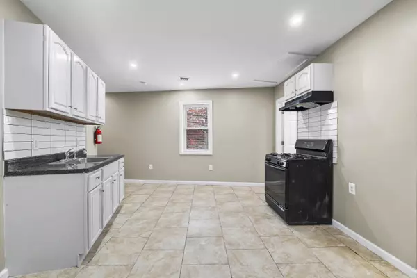 Paterson, NJ 07522-1748,46 Jefferson St #2