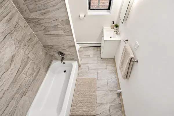 80 Park Ave #2R, Paterson, NJ 07501-2268