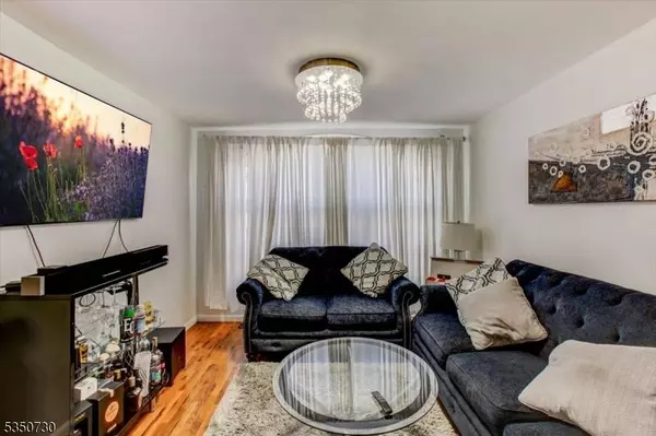 110 16Th Ave, Paterson City, NJ 07501