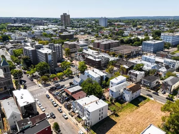 37 Jay St, Newark City, NJ 07103