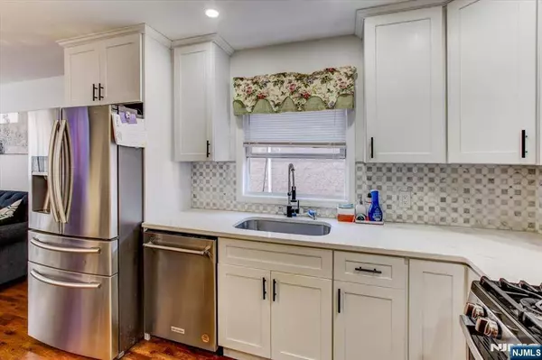 110 16th AVE, Paterson, NJ 07501