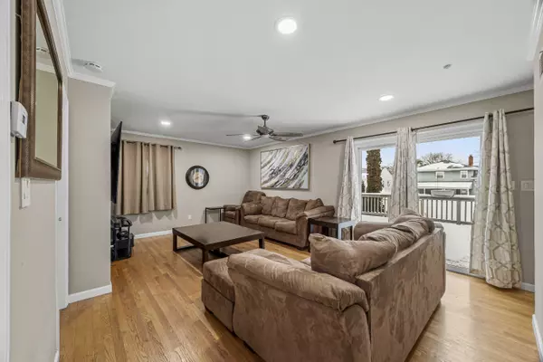 213 Colonial Ave, Saddle Brook, NJ 07663-5144