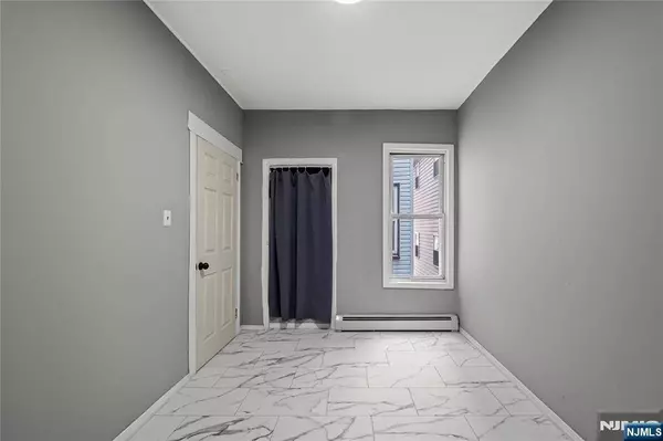 69 Graham AVE #2, Paterson, NJ 07524