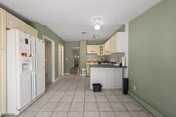 405 Clifton Blvd, Clifton City, NJ 07013