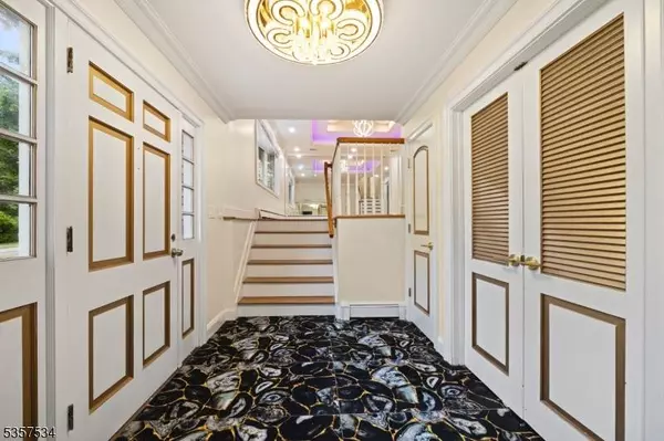 39 Weinmanns Blvd, Wayne Twp., NJ 07470