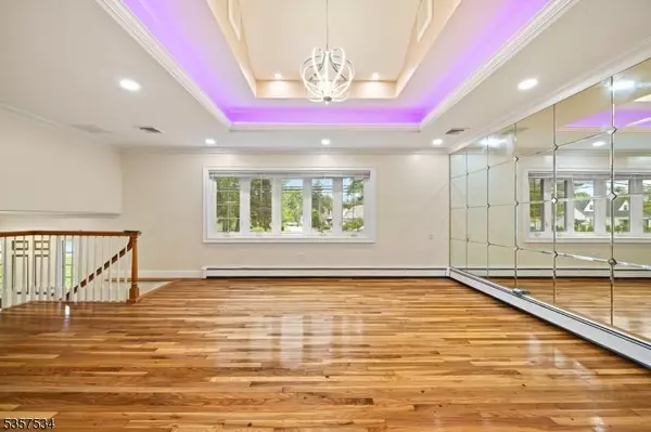 39 Weinmanns Blvd, Wayne Twp., NJ 07470