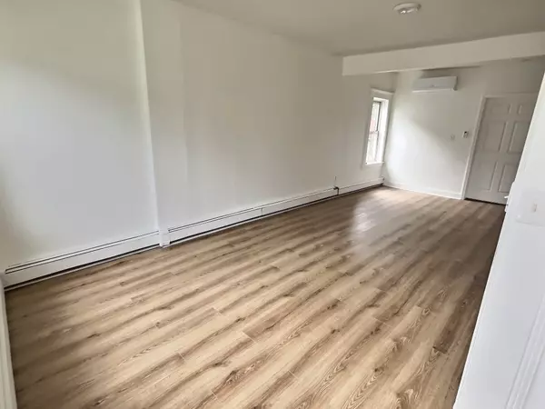 407 Clifton Blvd #1, Clifton, NJ 07013-1807