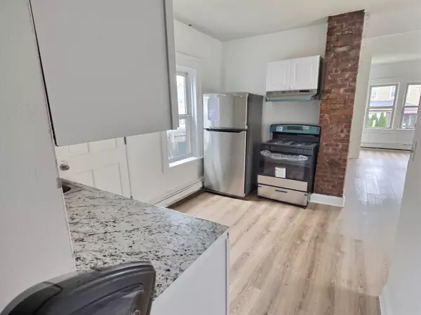 407 Clifton Blvd #1, Clifton, NJ 07013-1807