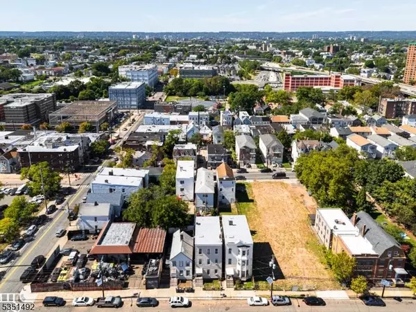 37 Jay St, Newark City, NJ 07103