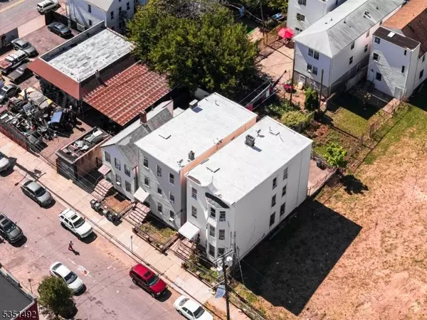 37 Jay St, Newark City, NJ 07103