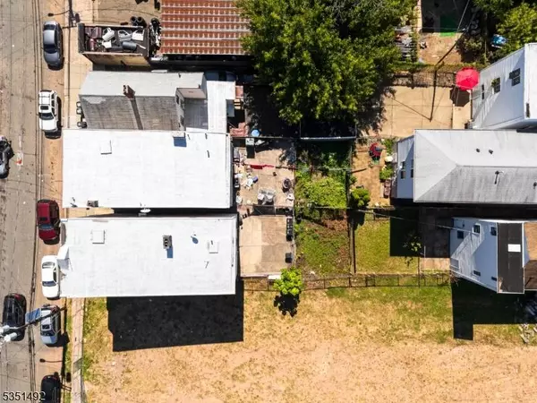 37 Jay St, Newark City, NJ 07103