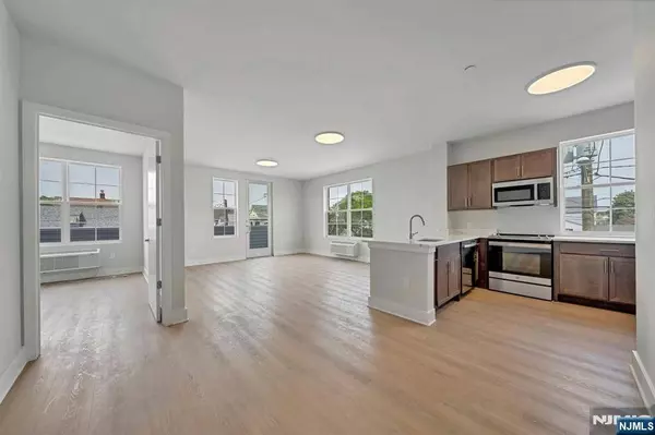 1 Center ST #308, Clifton, NJ 07011