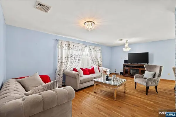 391 Taylor #2, Hackensack, NJ 07601