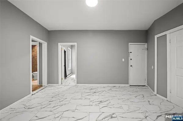 69 Graham AVE, Paterson, NJ 07524