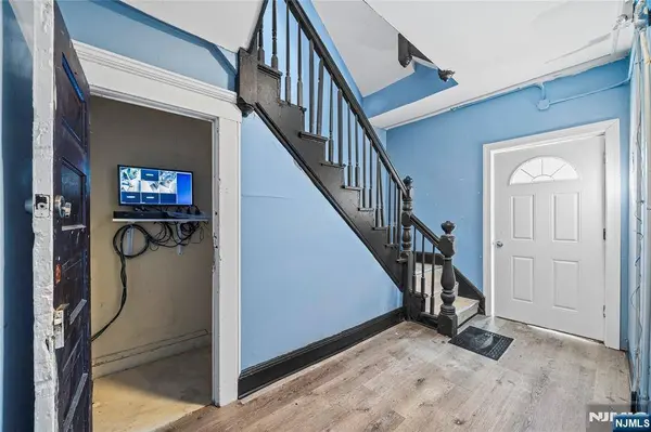 69 Graham AVE, Paterson, NJ 07524