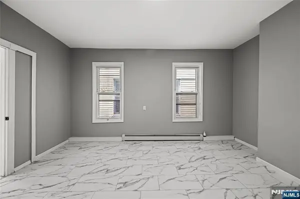 69 Graham AVE, Paterson, NJ 07524