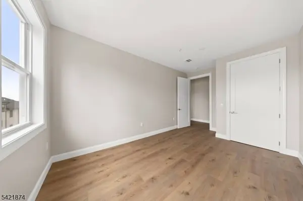 17-19 Wickham St #202, Passaic City, NJ 07055