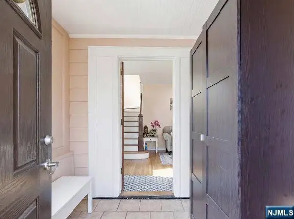 166 Summit Cross, Rutherford, NJ 07070