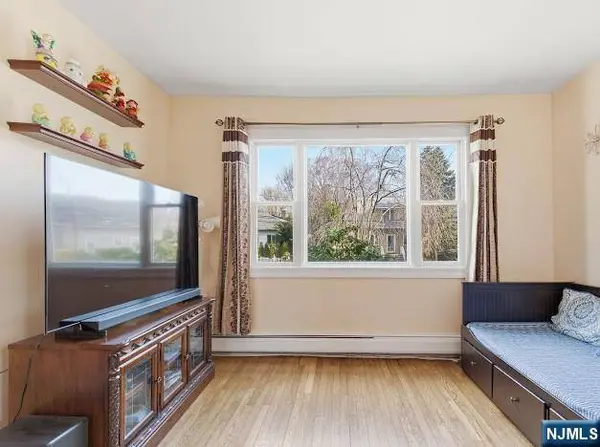 166 Summit Cross, Rutherford, NJ 07070